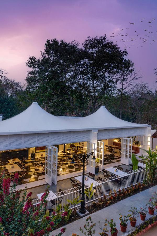 Jehan Numa Palace Hotel Bhopal Exterior foto