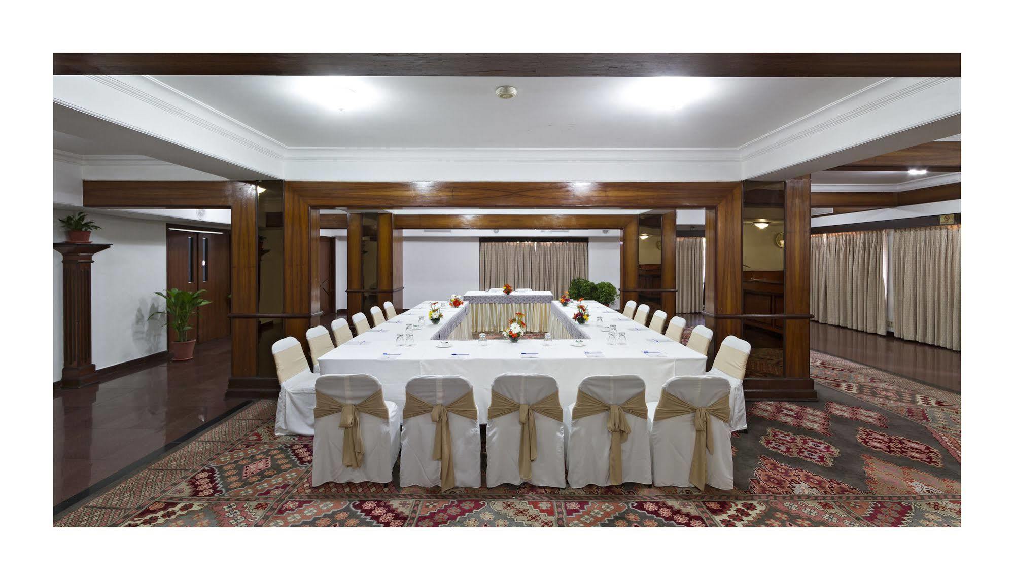 Jehan Numa Palace Hotel Bhopal Exterior foto